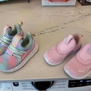 Toddler sneakers size 7